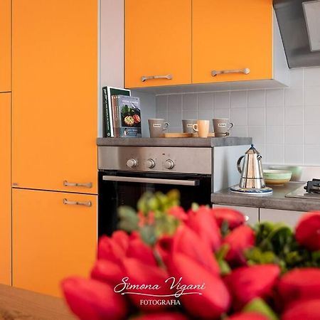 Ferienwohnung Il Giardino Di Laura Costa Volpino Exterior foto