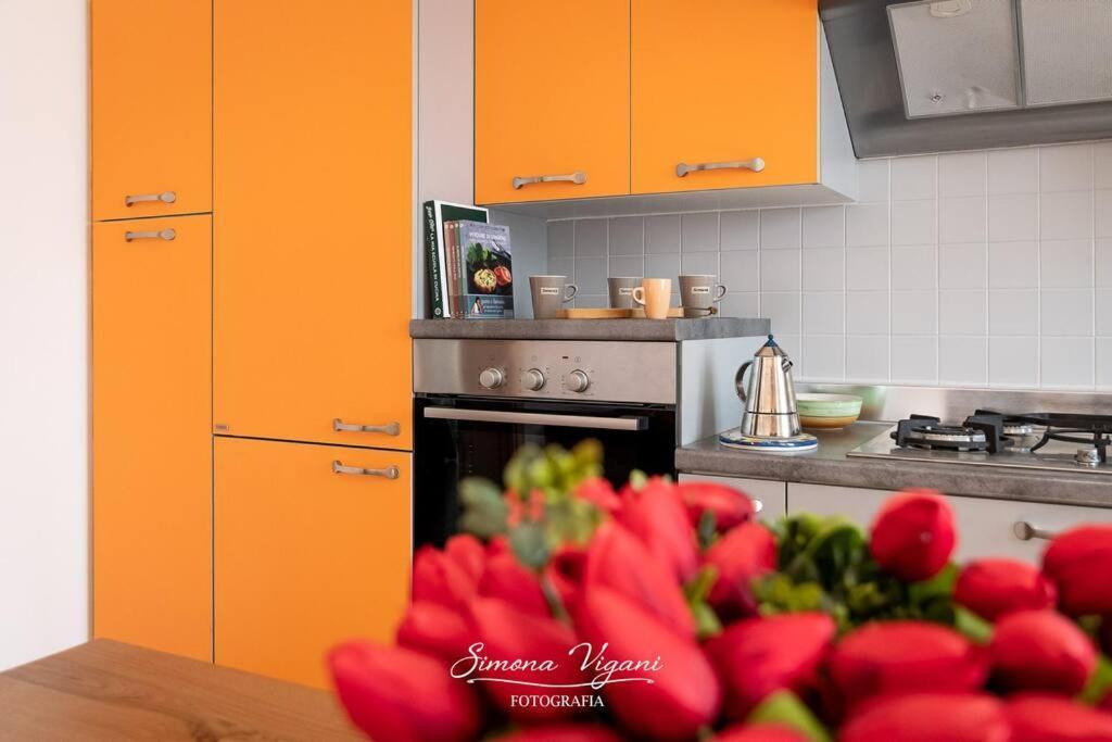 Ferienwohnung Il Giardino Di Laura Costa Volpino Exterior foto