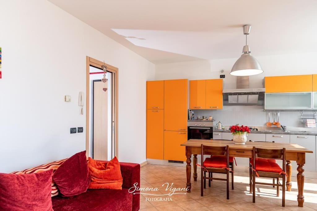 Ferienwohnung Il Giardino Di Laura Costa Volpino Exterior foto