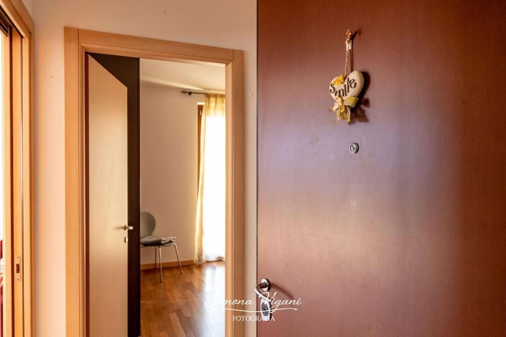 Ferienwohnung Il Giardino Di Laura Costa Volpino Exterior foto